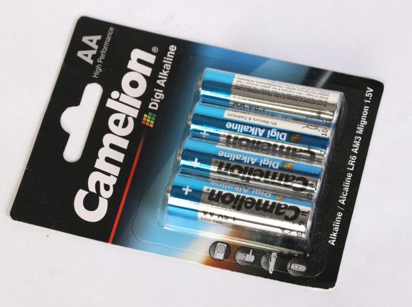 باتری نیم قلمی کملیون مدل Digi Alkaline بسته 4 عددی